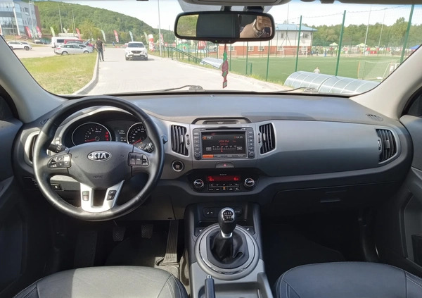 Kia Sportage cena 53900 przebieg: 131000, rok produkcji 2014 z Poręba małe 301